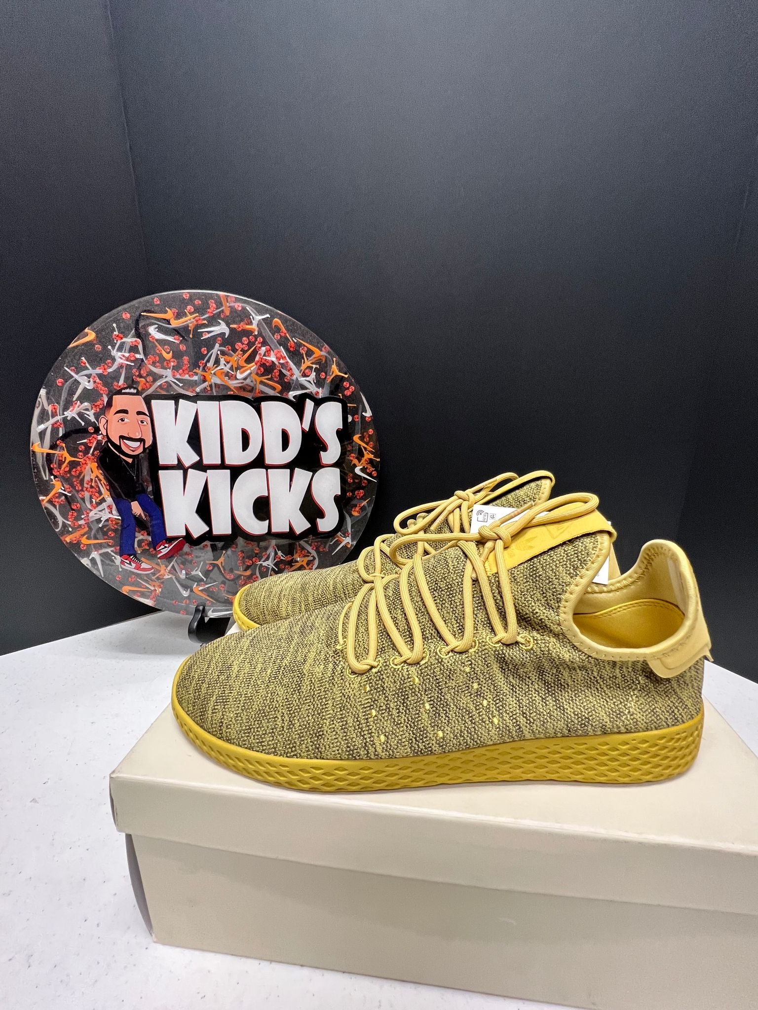 Adidas Pharrell Williams Tennis Hu - Pyrite/ Sand