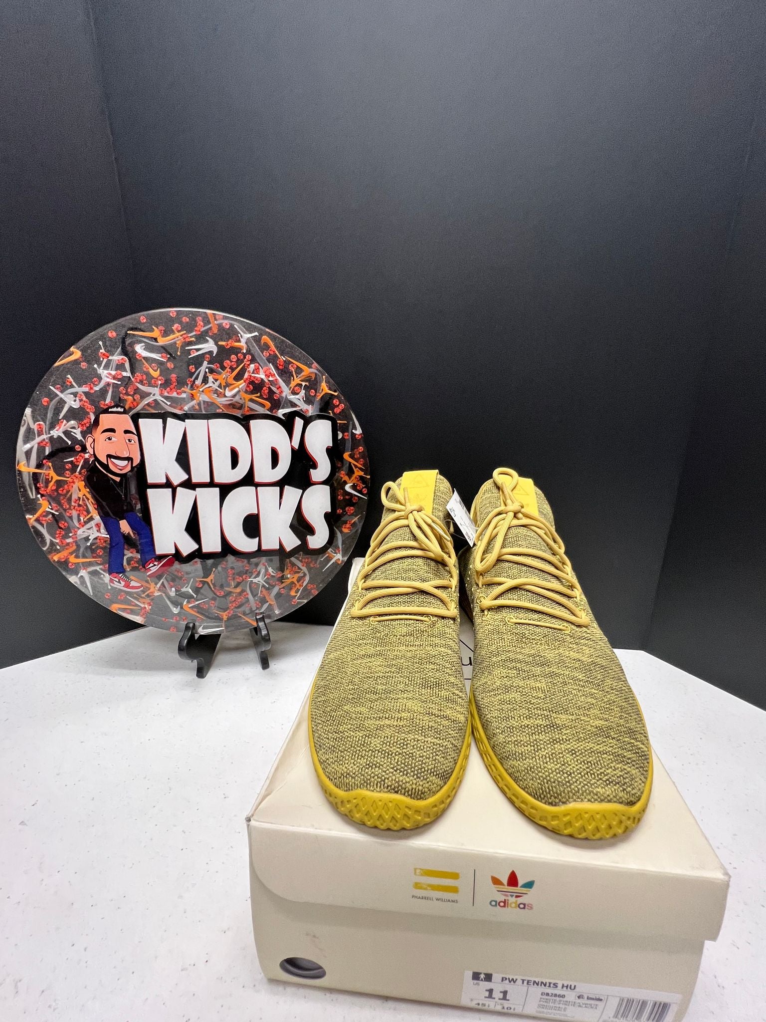 Adidas Pharrell Williams Tennis Hu - Pyrite/ Sand