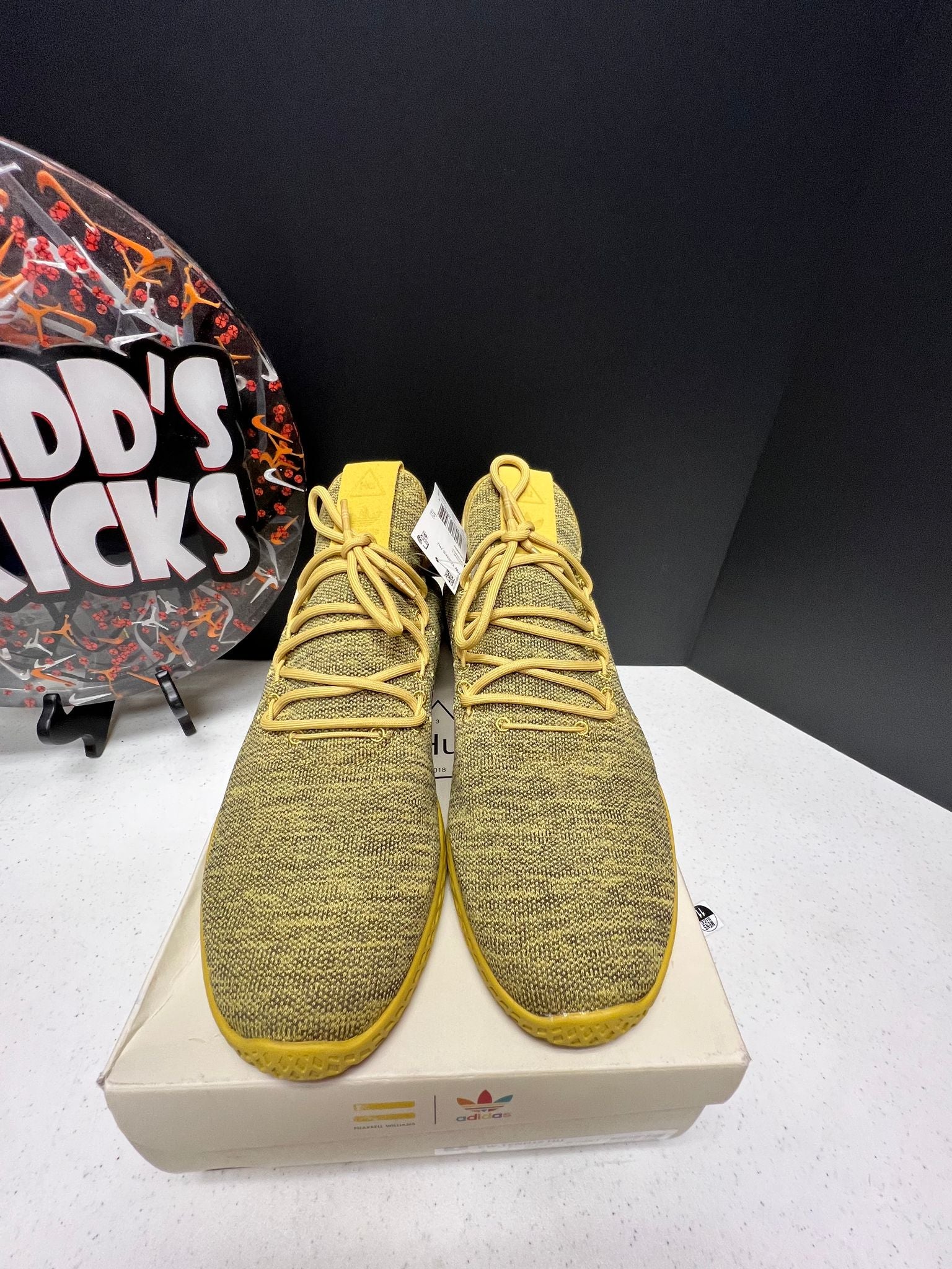 Adidas Pharrell Williams Tennis Hu - Pyrite/ Sand